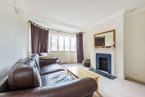 2 bedroom flat for sale, Chiswick Village, London W4