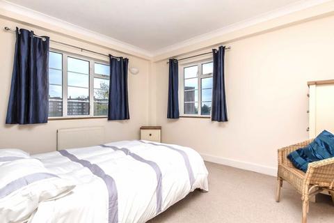 2 bedroom flat for sale, Chiswick Village, London W4