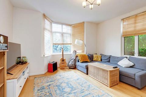 1 bedroom flat for sale, Woodstock Road, London W4