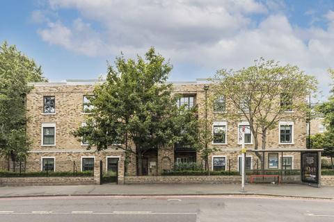 1 bedroom flat for sale, Palladian Gardens, London W4