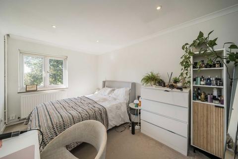 1 bedroom flat for sale, Anstice Close, London W4