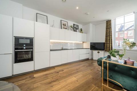 1 bedroom flat for sale, Winchester Street, London W3