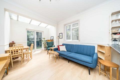 2 bedroom flat for sale, Weston Road, London W4