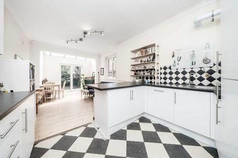 2 bedroom flat for sale, Weston Road, London W4