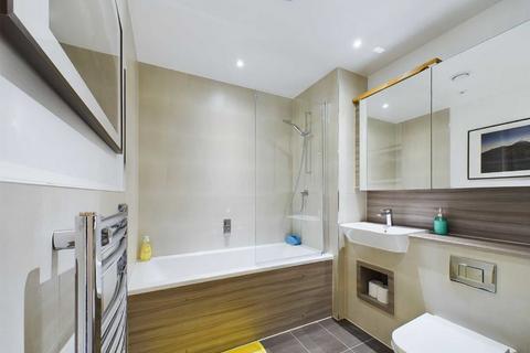 50, Munster Court Bollo Bridge Road, London, W3 8UU