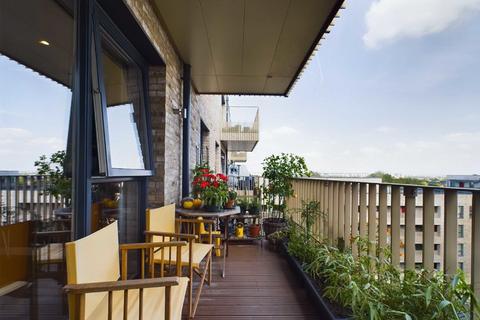 50, Munster Court Bollo Bridge Road, London, W3 8UU