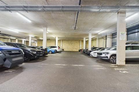50, Munster Court Bollo Bridge Road, London, W3 8UU