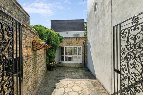 3 bedroom house for sale, Devonshire Passage, London W4