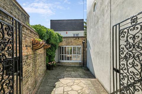 undefined, Devonshire Passage, London W4