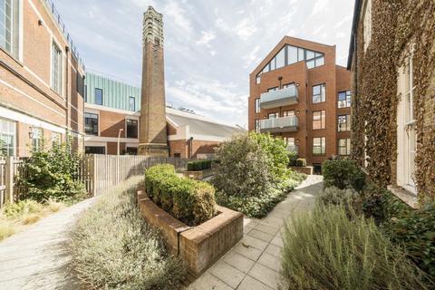 1 bedroom flat for sale, Winchester Street, London W3