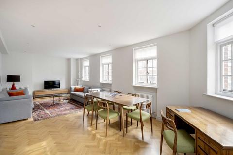 2 bedroom flat for sale, Green Street, London W1K