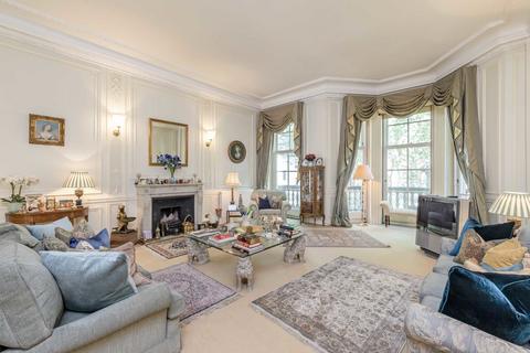 6 bedroom house for sale, South Street, London W1K