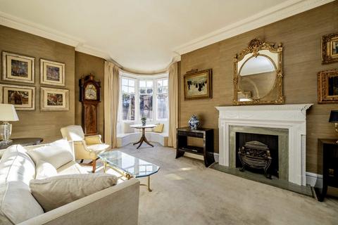 3 bedroom flat for sale, Mount Street, London W1K