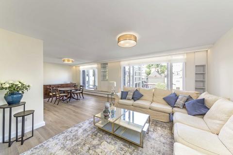 2 bedroom flat for sale, Bourdon Street, London W1K