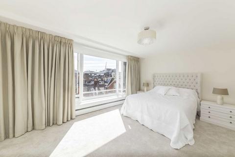 2 bedroom flat for sale, Bourdon Street, London W1K