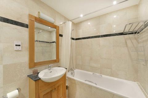 2 bedroom flat for sale, St. James's Place, London SW1A