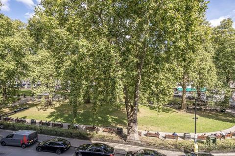 2 bedroom flat for sale, Berkeley Square, London W1J