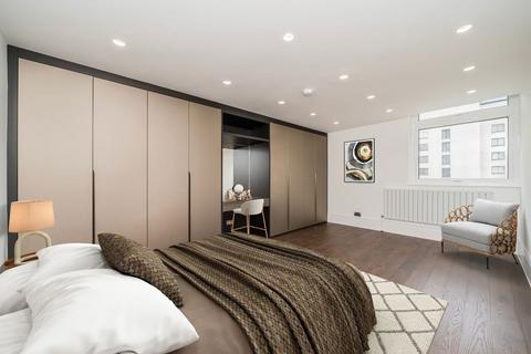 Flat 6, Park Towers, 2 Brick Street, London, W1J 7DD