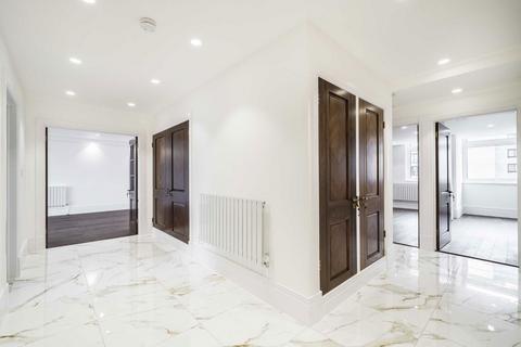 Flat 6, Park Towers, 2 Brick Street, London, W1J 7DD