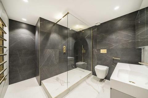 Flat 6, Park Towers, 2 Brick Street, London, W1J 7DD