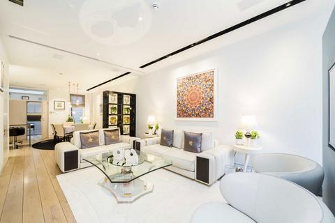 undefined, Balfour Mews, London W1K