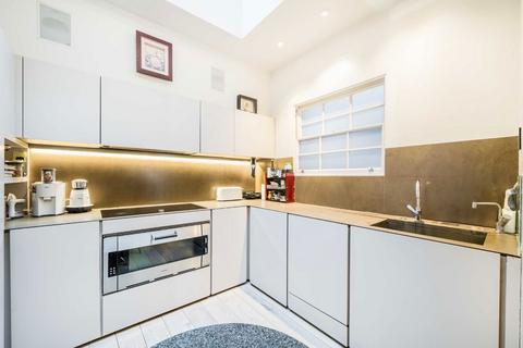 undefined, Balfour Mews, London W1K