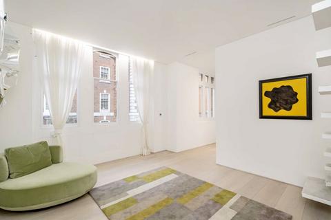 1 bedroom flat for sale, Green Street, London W1K