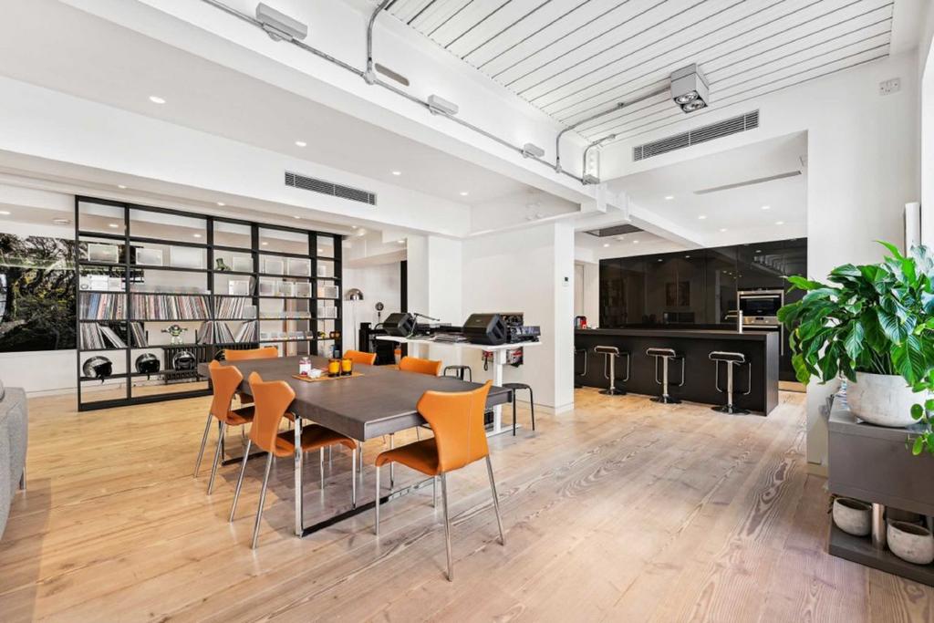 Open-plan living area, open plan living
