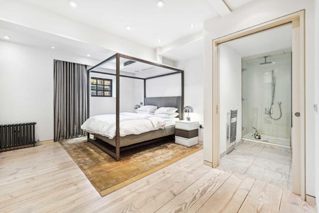 En suite bedroom, en suite