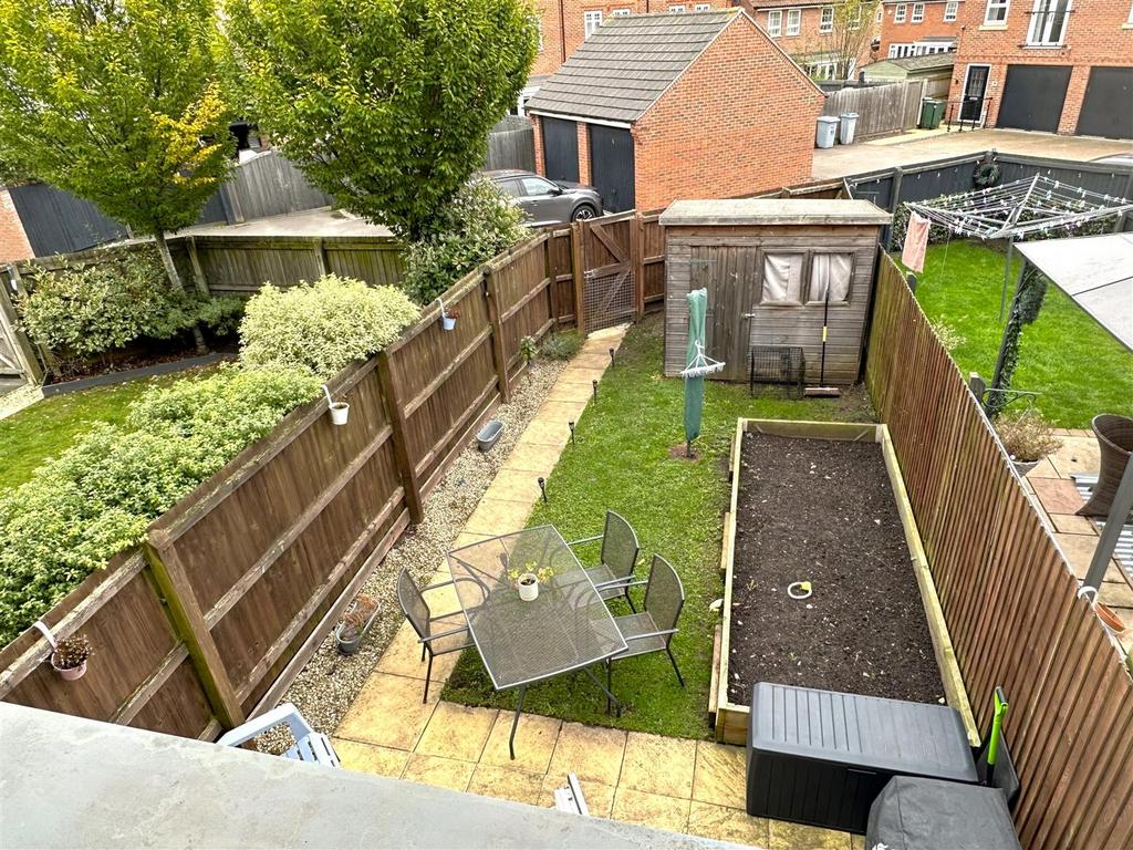 Rear Garden 017