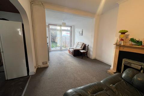 undefined, Ellerdine Road, HOUNSLOW TW3