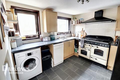 3 bedroom end of terrace house for sale, Bridge Street, Abertillery