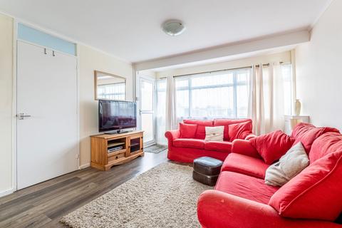 2 bedroom chalet for sale, Newport Road, Hemsby