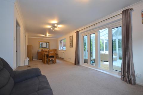 4 bedroom detached house for sale, Hazel Drive, Ferndown