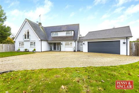 4 bedroom detached house for sale, Wootton Road, RG9 1QE