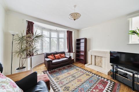 3 bedroom end of terrace house for sale, Colin Crescent, London NW9