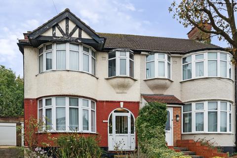 3 bedroom end of terrace house for sale, Colin Crescent, London NW9