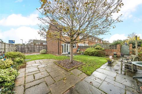 3 bedroom end of terrace house for sale, Bingley Road, Surrey TW16