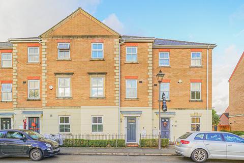 4 bedroom terraced house for sale, Boundary Lane, Shirley, B90