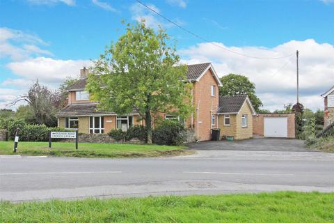 4 bedroom detached house to rent, Holwell, Sherborne