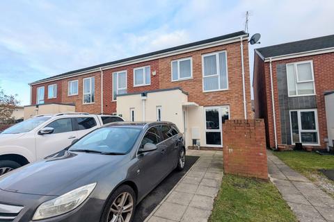 2 bedroom terraced house to rent, Eaton Drive, Southport, PR8 6RS