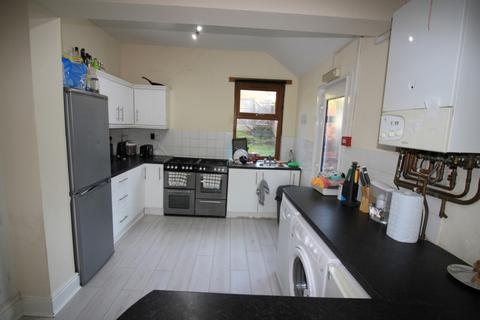 5 bedroom terraced house to rent, West Midlands, Coventry CV2