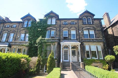 2 bedroom flat to rent, Kings Road, Harrogate, North Yorkshire, HG1