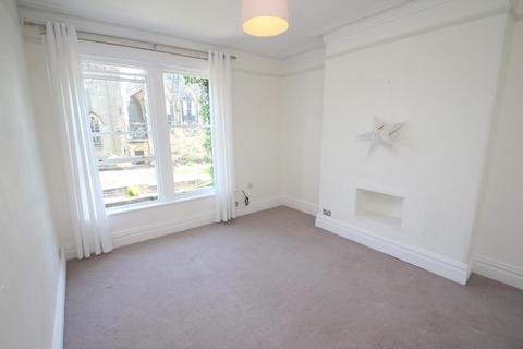 2 bedroom flat to rent, Kings Road, Harrogate, North Yorkshire, HG1