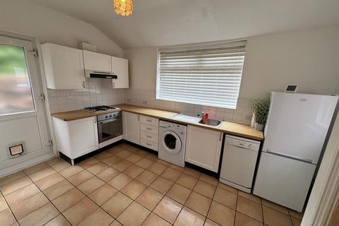 2 bedroom ground floor flat to rent, Suffolk Road, Bournemouth, BH2