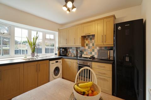 3 bedroom semi-detached house for sale, Ludgate Close, Rossington, DN11 0