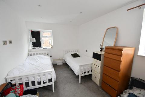 1 bedroom apartment to rent, Meadrow, Godalming GU7