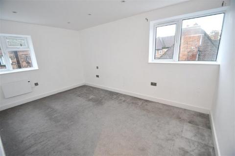 1 bedroom apartment to rent, Meadrow, Godalming GU7