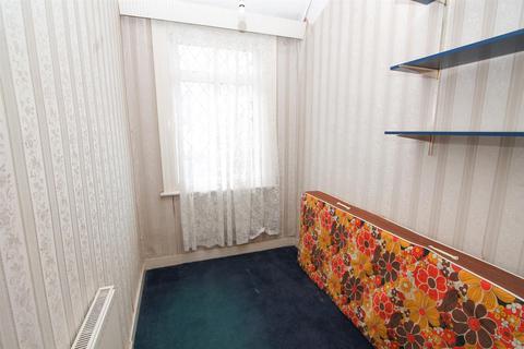 11 Lodge Road, Wallington, SM6 0TZ