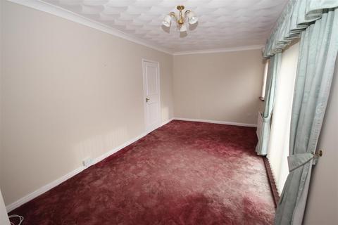 2 bedroom maisonette for sale, Tyn-Y-Pwll Road, Cardiff